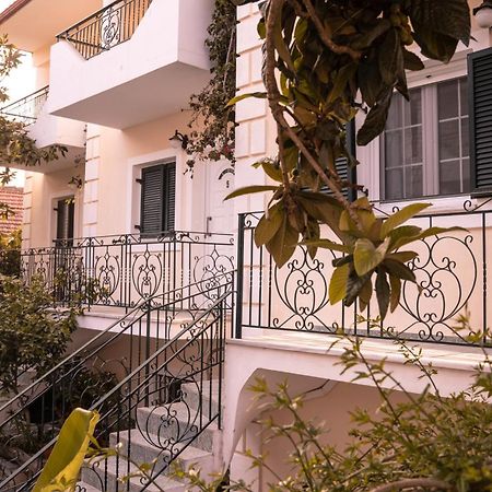 Chrisanthi Apartments Sívota Exterior foto
